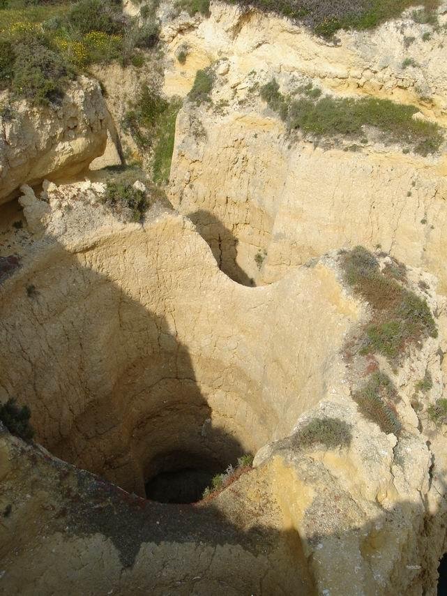 algar seco sinkholes limestone formations carvoeiro portugal